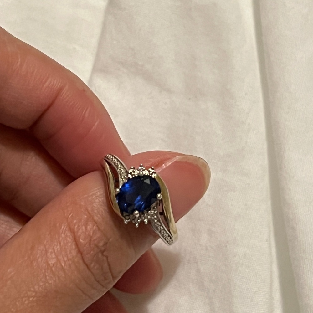 Sapphire ring